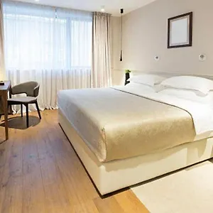 https://eden-suites-sarande.albaniahotels.org