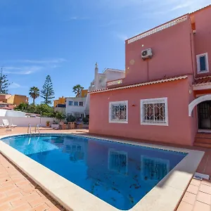 https://t-casa-costa-doiro-guesthouse.hotelaalgarve.com